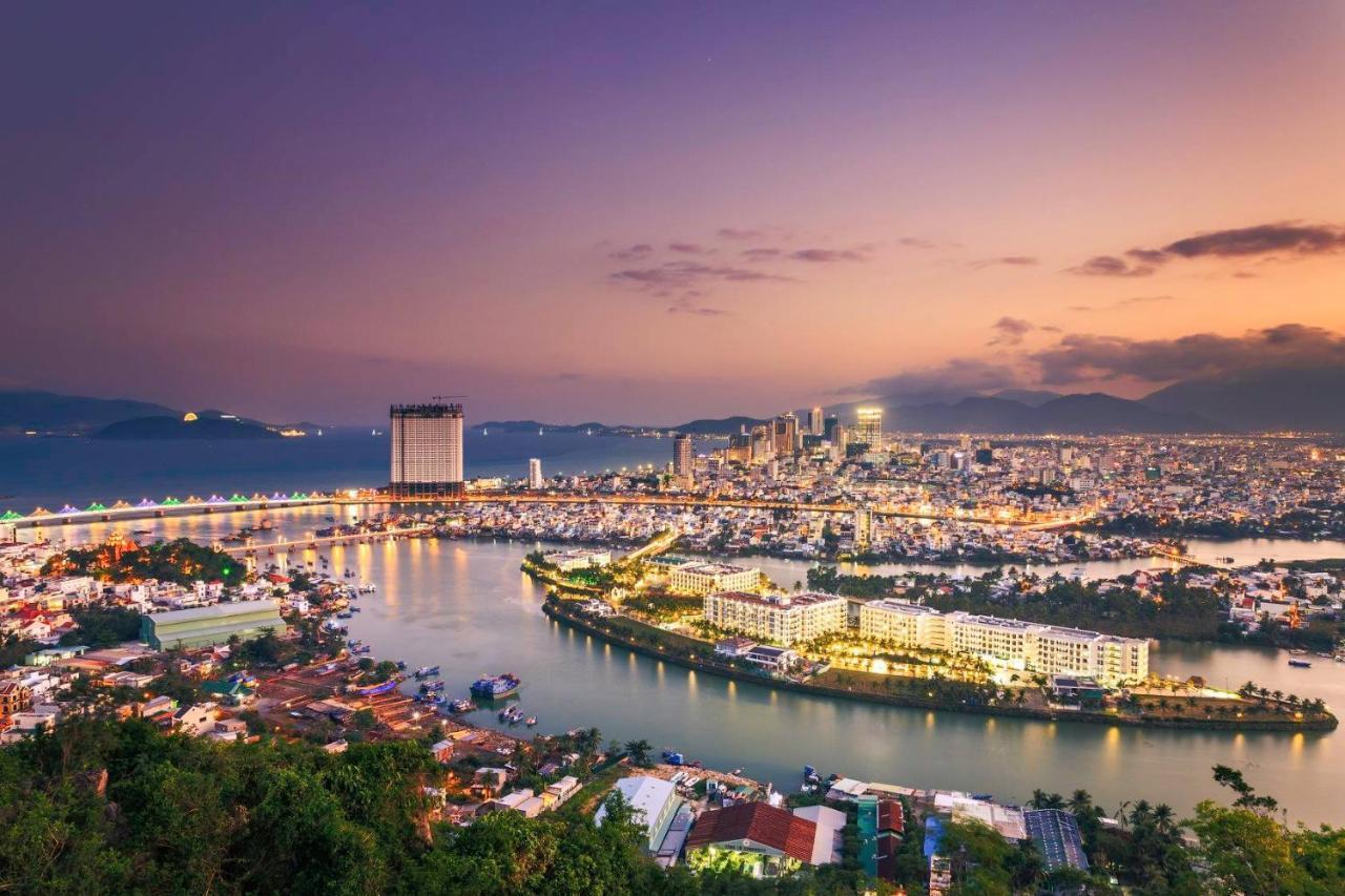 Golden Lotus Central Hotel Nha Trang Exterior photo